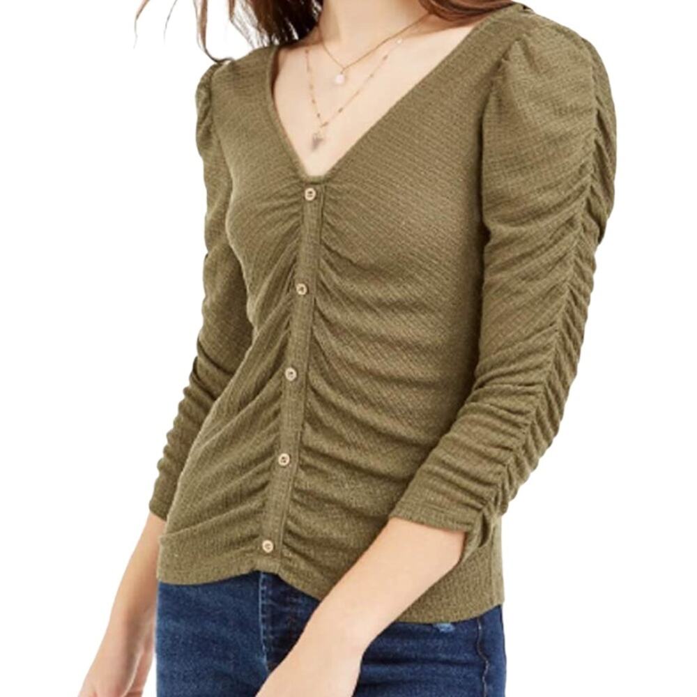 CRAVE FAME Juniors' Ruched Textured Olive Top